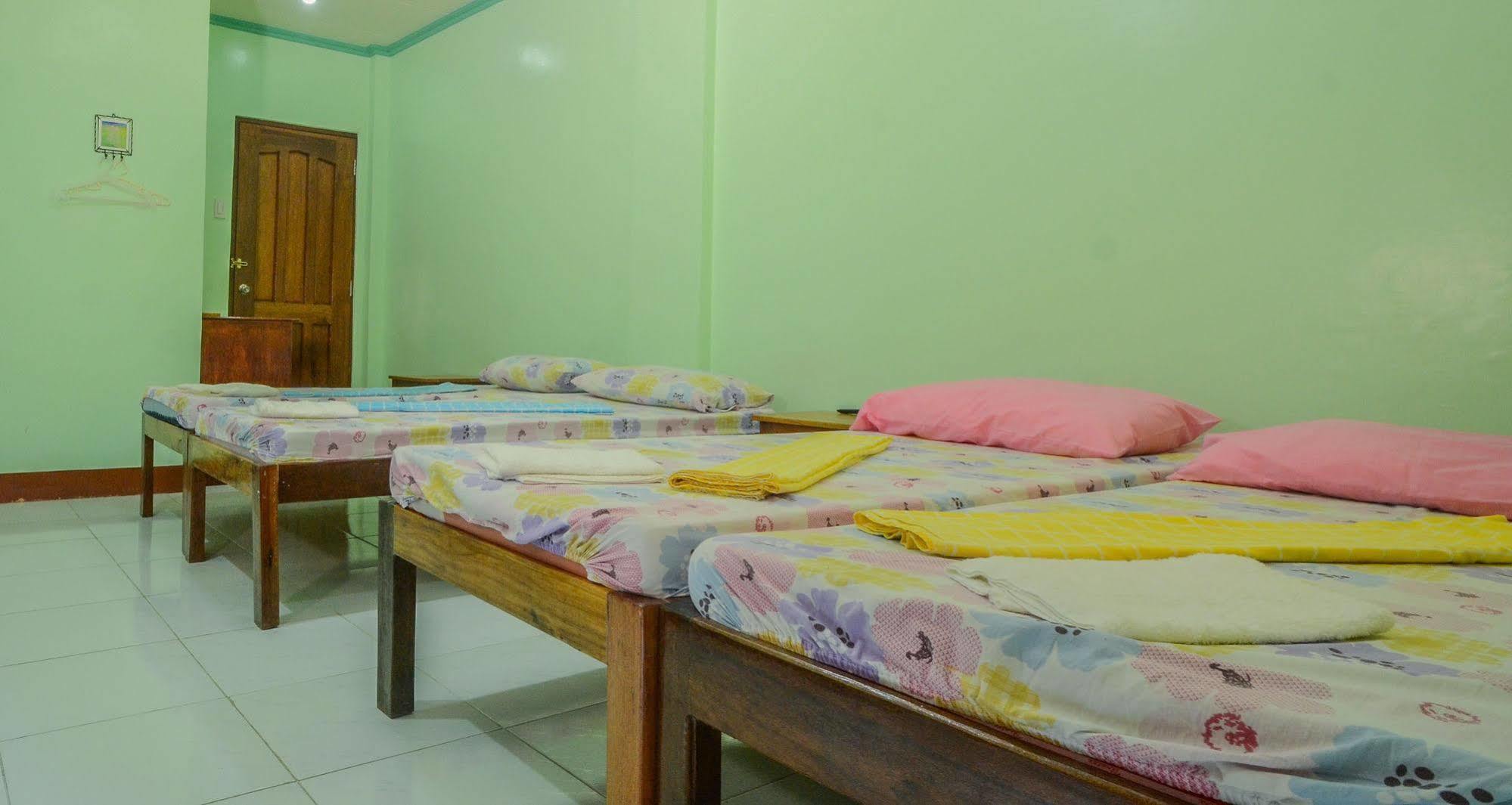 Oyo 554 Dads Bayview Pension Puerto Princesa Kültér fotó